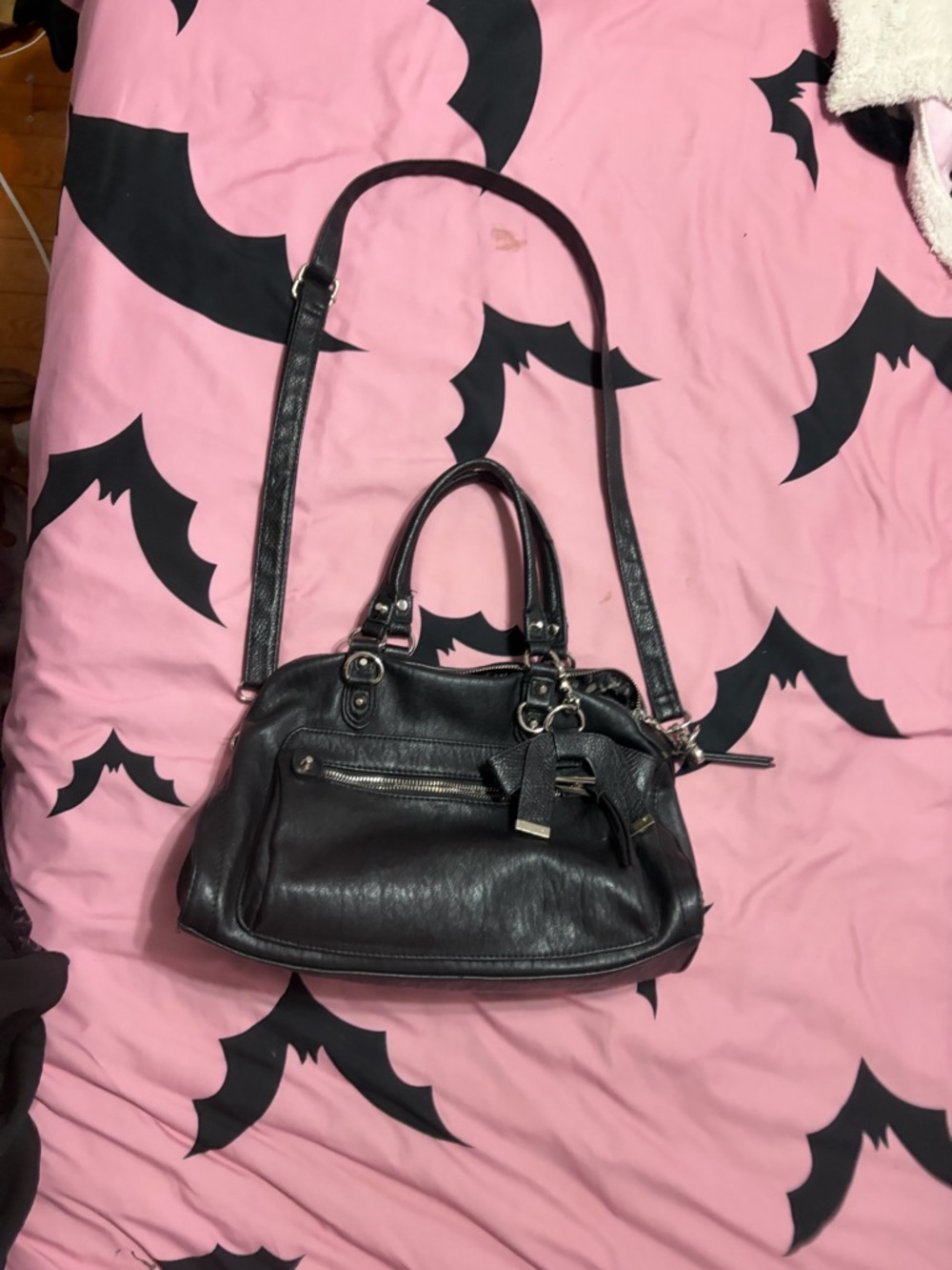 Black Jessica Simpson Purse With Bow Charm